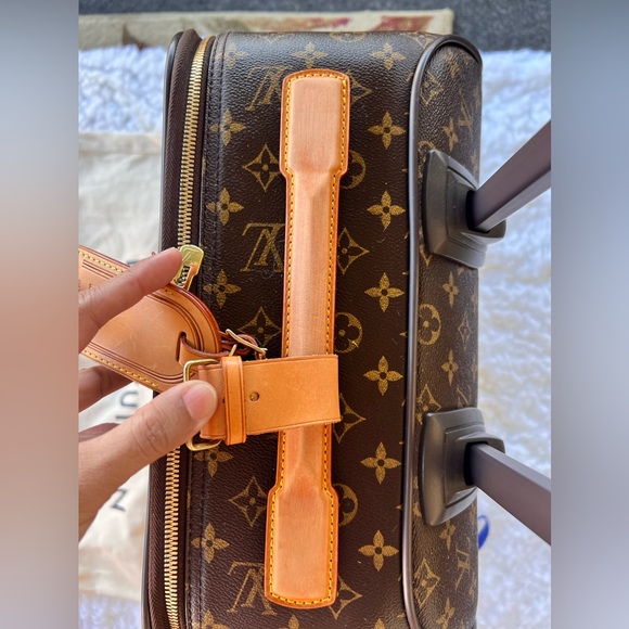 SOLD!!!Louis Vuitton Pegase 45 Rolling Suitcase MonogramCOA READY - Picture 6 of 15